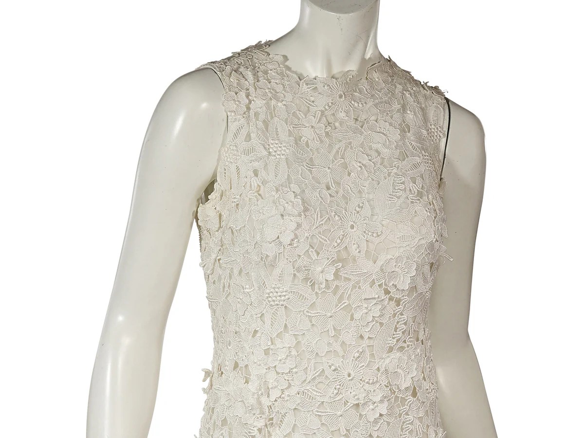 Used oscar de la renta wedding dress